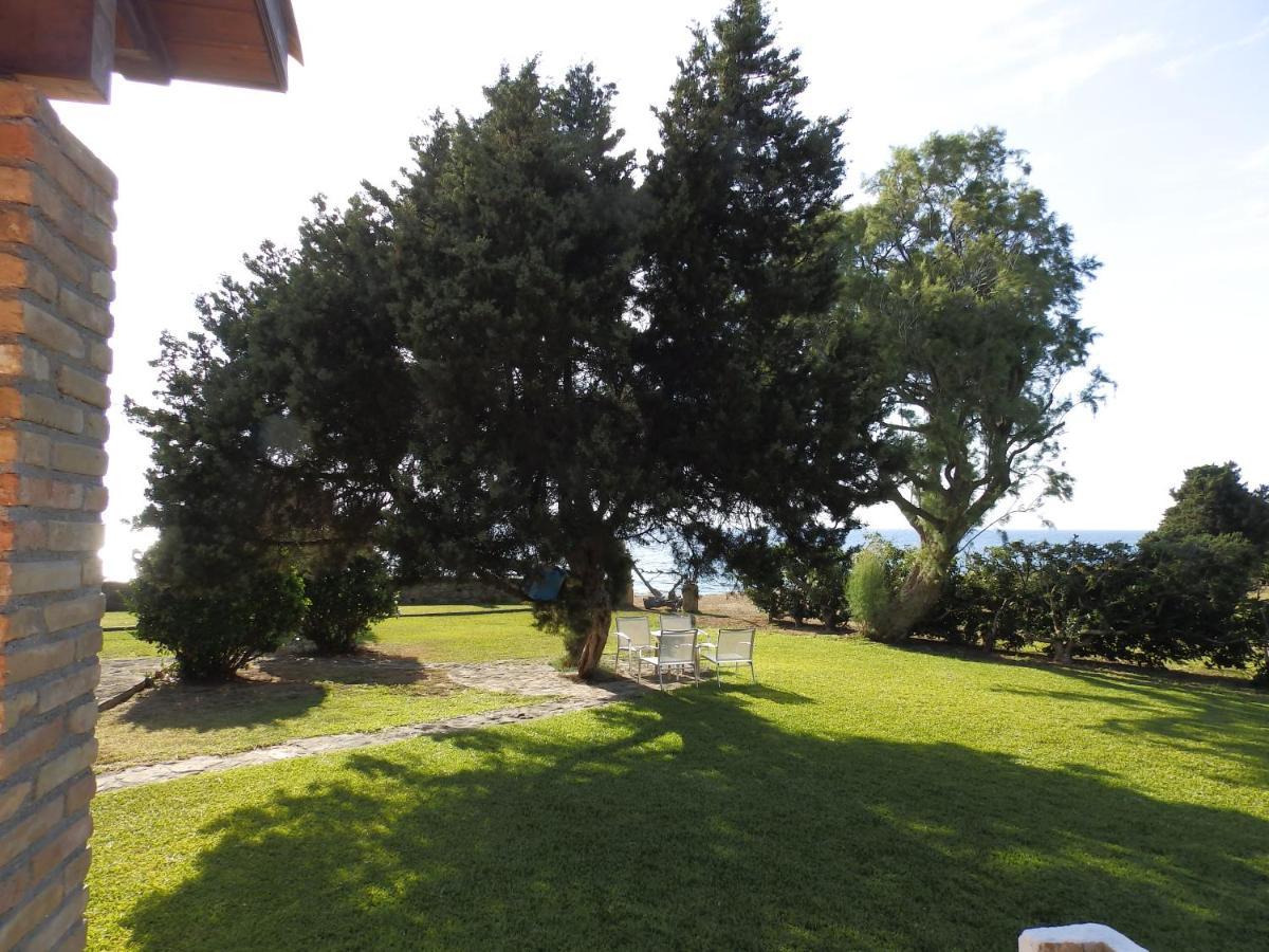 Genari Beach Apartments Levendokhórion Екстериор снимка