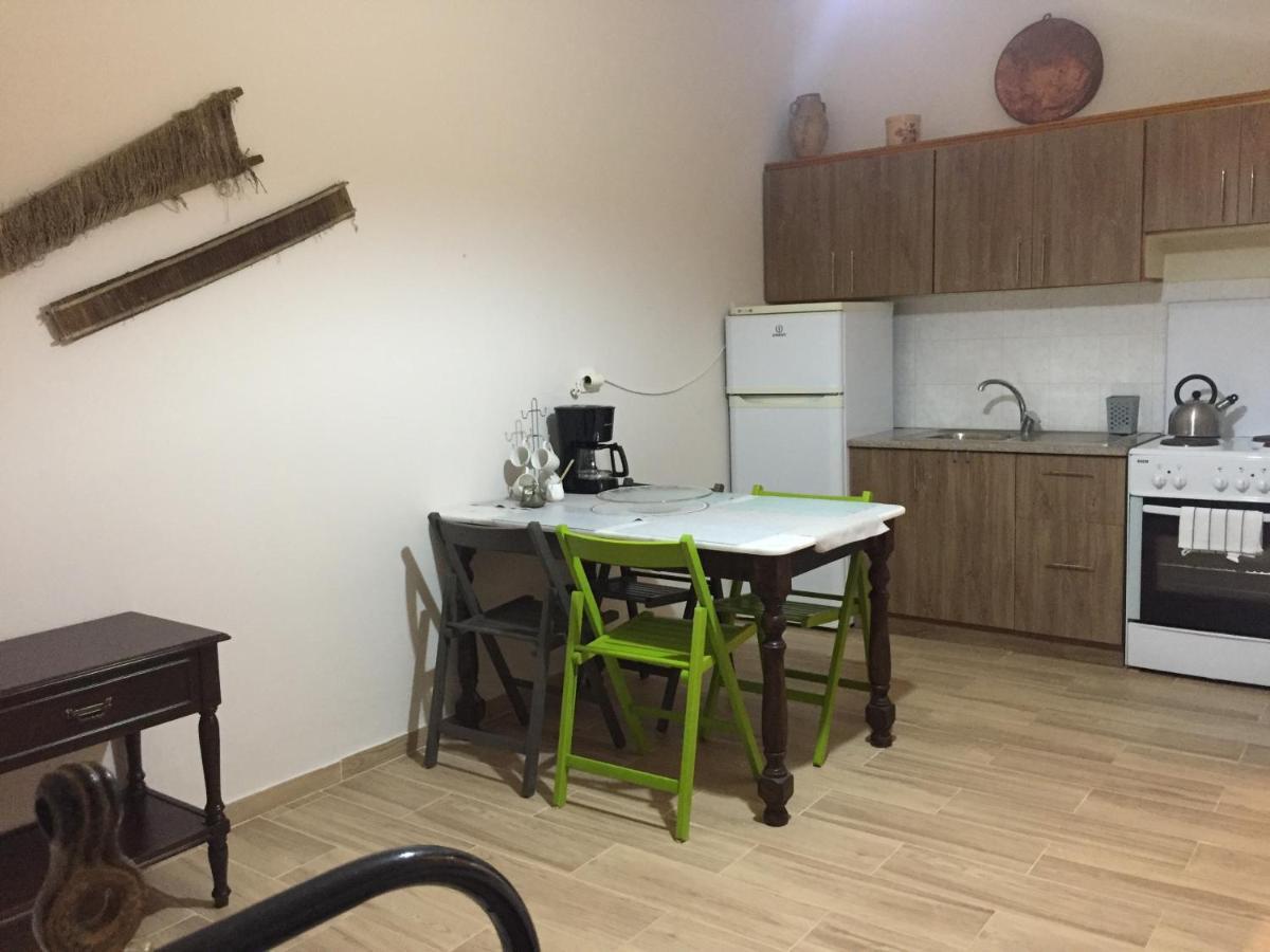 Genari Beach Apartments Levendokhórion Екстериор снимка