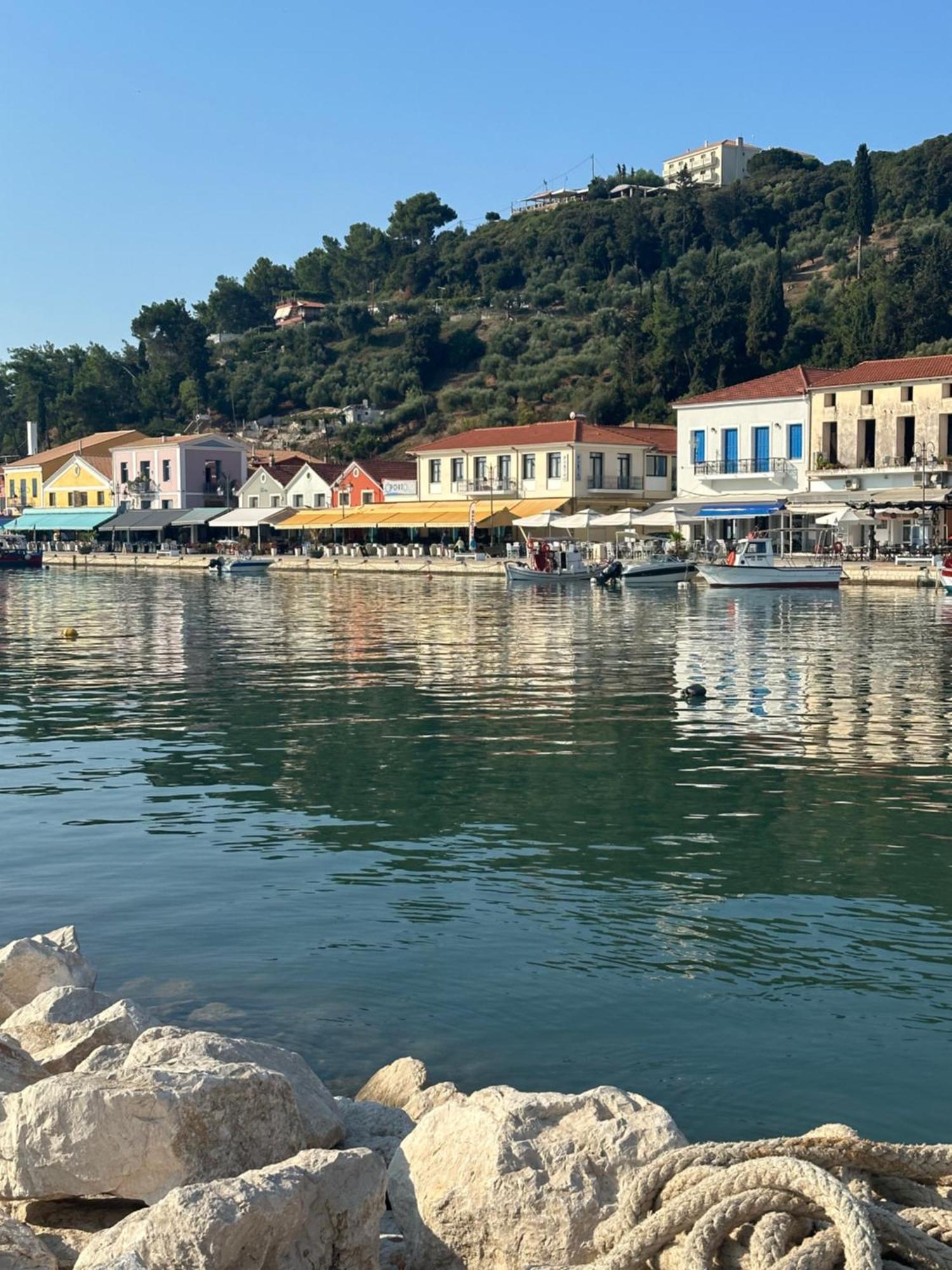 Genari Beach Apartments Levendokhórion Екстериор снимка