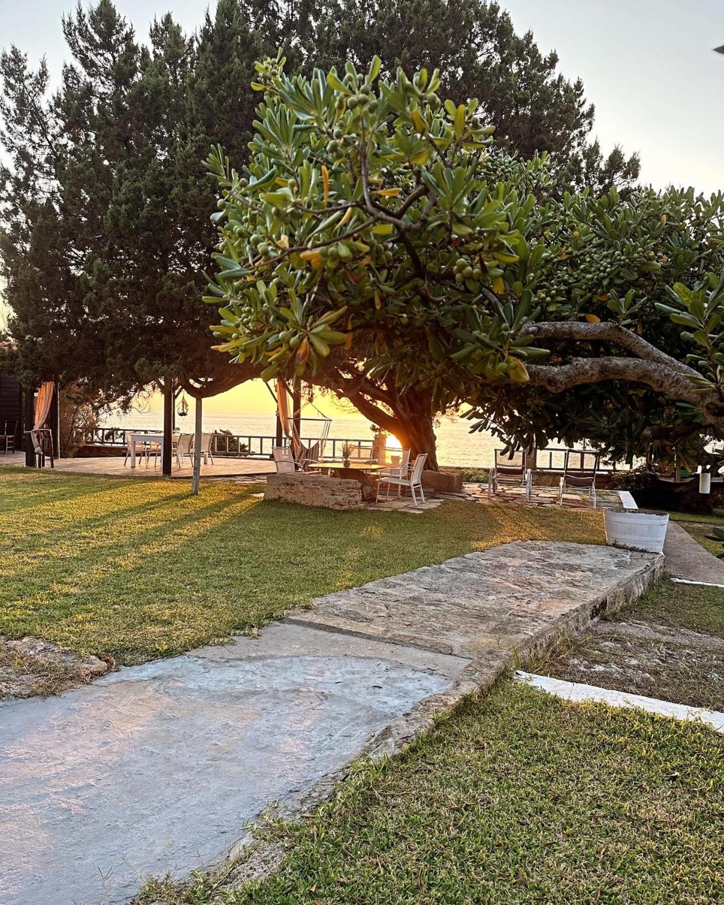 Genari Beach Apartments Levendokhórion Екстериор снимка